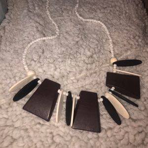 Brown chunky necklace